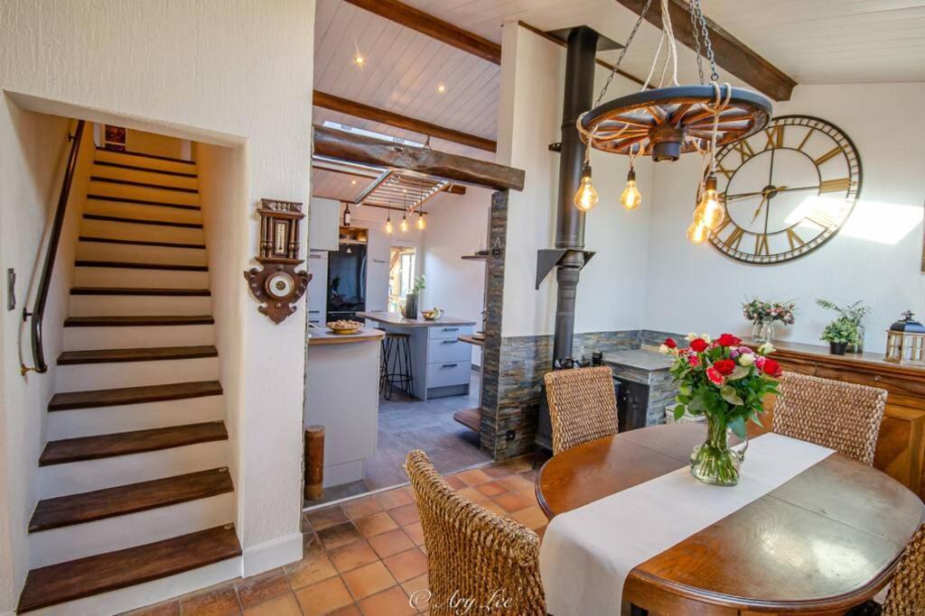 Gite Du Mont Plaisir Villa Chouvigny Екстериор снимка