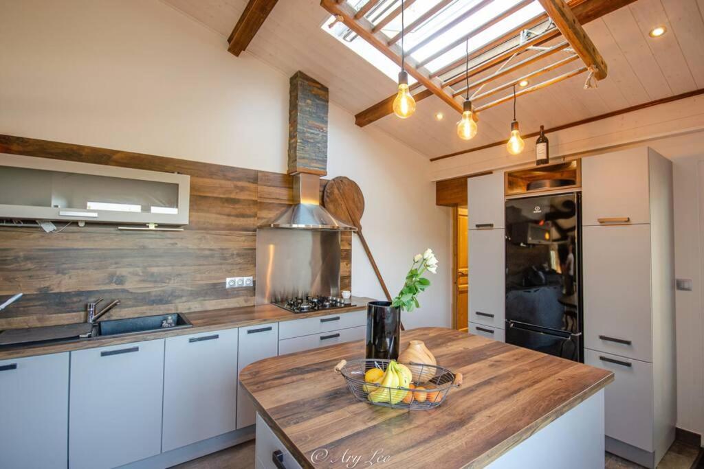 Gite Du Mont Plaisir Villa Chouvigny Екстериор снимка