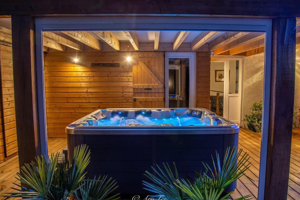 Gite Du Mont Plaisir Villa Chouvigny Екстериор снимка