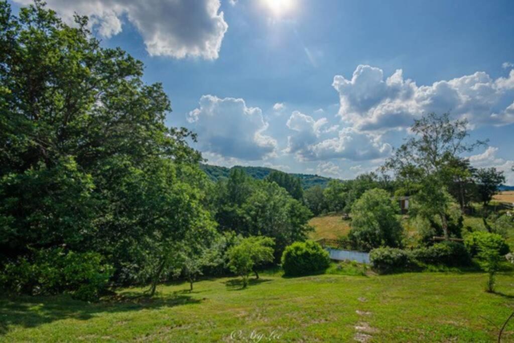 Gite Du Mont Plaisir Villa Chouvigny Екстериор снимка