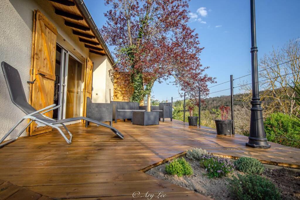 Gite Du Mont Plaisir Villa Chouvigny Екстериор снимка